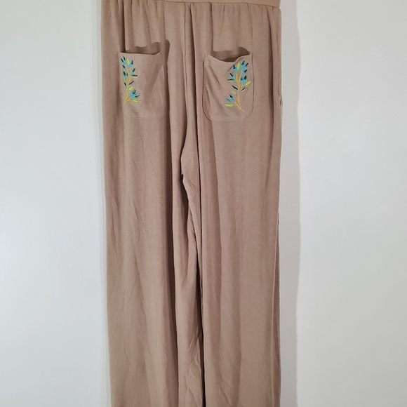 💢SOLD OUT💢 - Picture 3 of 9